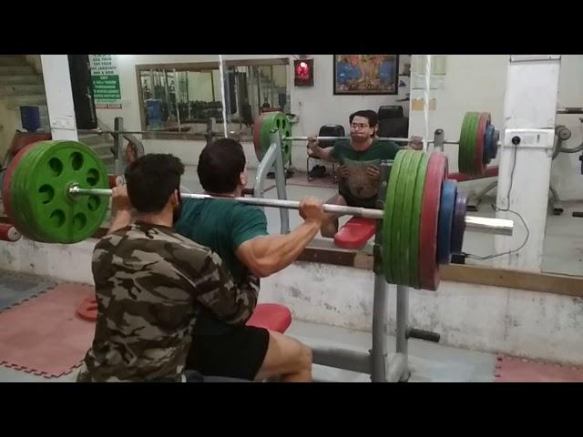 155 kg sqouts muscle freaks gym