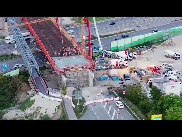 CEMEX Nachtbetonage Brücke über der A 99