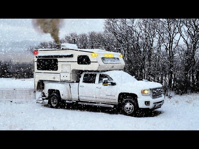 MY HEATER FAILED - Surviving -17ºC FREEZING COLD With TINY WOOD STOVE