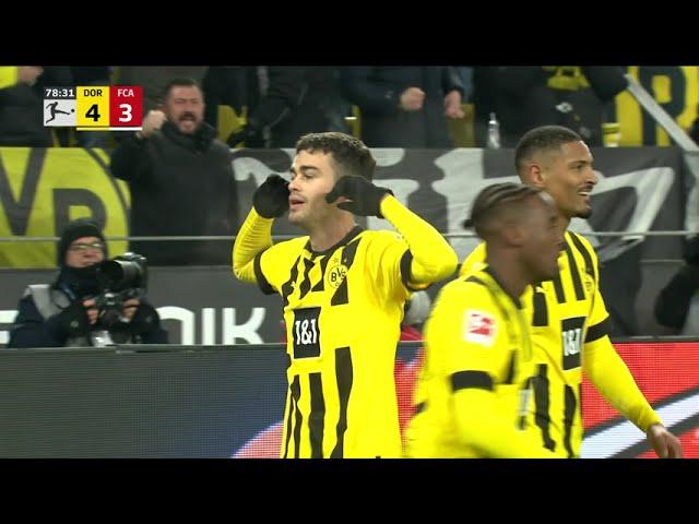 Gio Reyna scores a BEAUTY for Borussia Dortmund!  