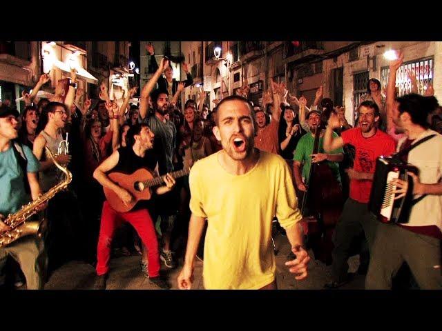 Bongo Botrako - Todos los días sale el sol (Official Music Video)