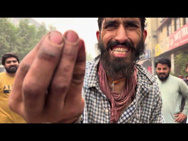  LAHORE PAKISTAN, A LOCAL MAN ASKED ME TO FILM HIM, PAKISTAN TRAVEL, 4K HDR