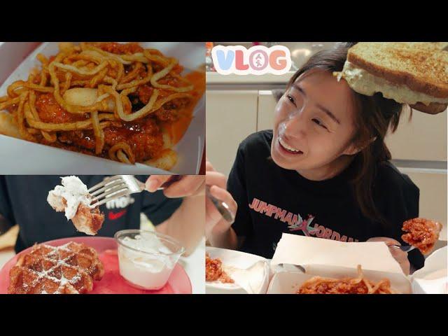 [Eng Sub] What I eat...?! Tuna sandwich, Waffle, KFC chicken mukbang