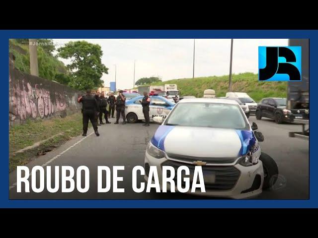 Equipe de escolta armada impede roubo de carga no RJ; crime é registrado a cada 1h30 no estado