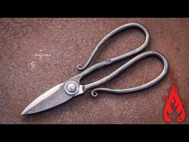 Blacksmithing - Making a pair of scissors