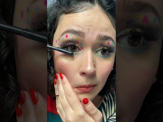 A maquiagem de carnaval MAIS FÁCIL DO MUNDO!  #maquiagem #makeup #tutorial #maquiagemdecarnaval