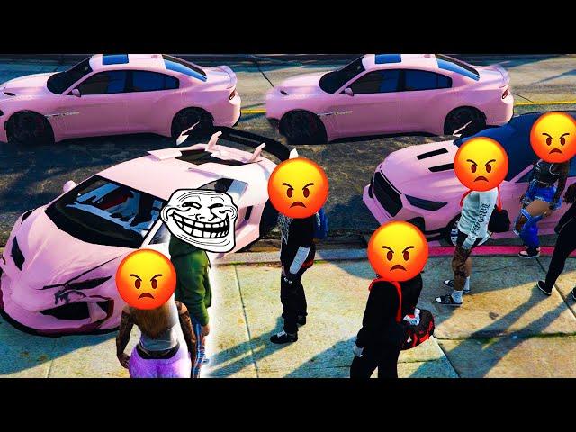 Thugs RAGE When I Paint Their Cars Pink (GTA RP Trolling)