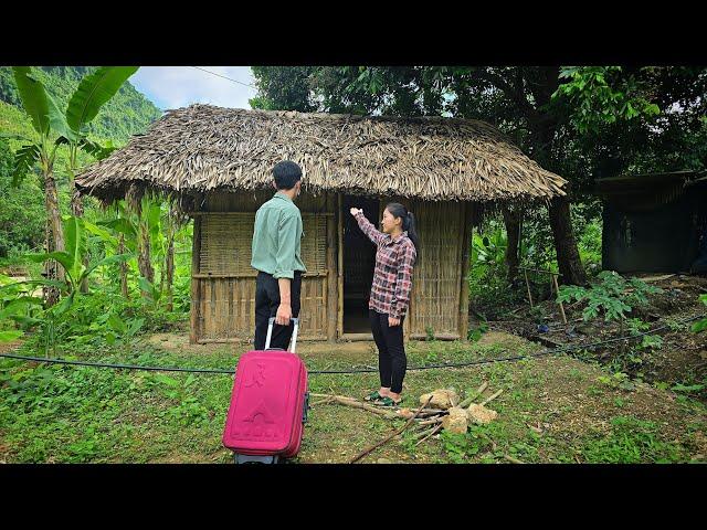 The CEO decided to give up his rich life to return to live in the wild forest with Ly Tieu Hely.