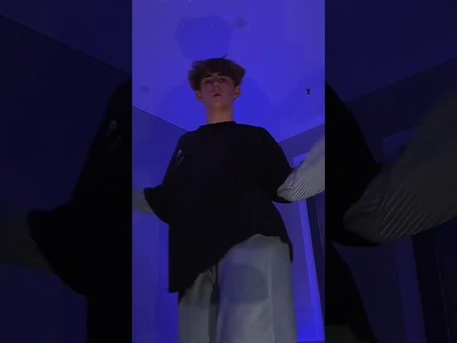 DO U KNOW THIS DANCE?