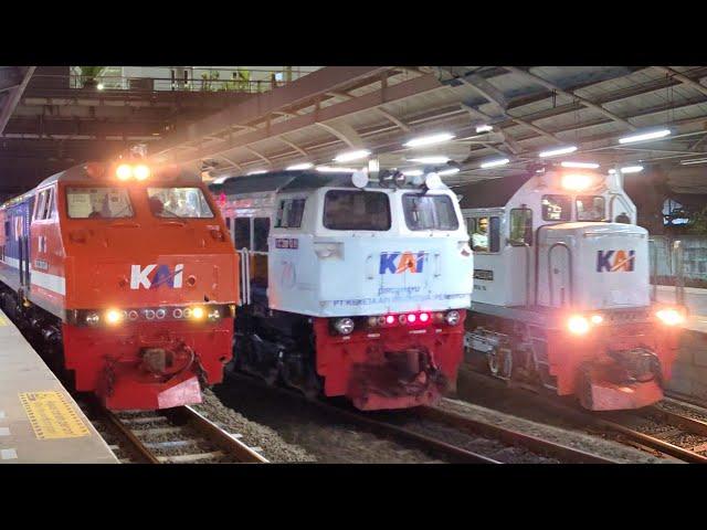 RAMAINYA KERETA API DI STASIUN JAKARTA AKHIR NOVEMBER 2024 : Ada Lokomotif Livery Merah Biru RNB !