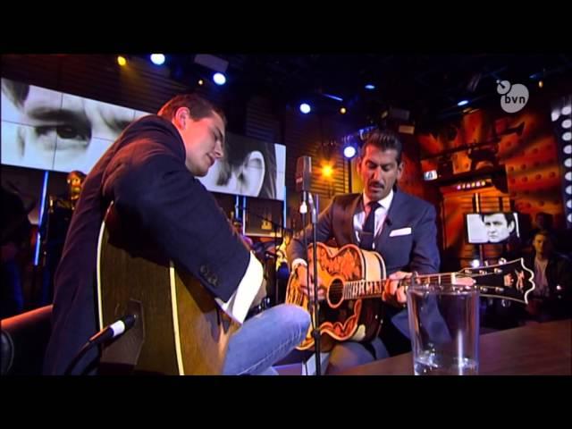 Douwe Bob & Danny Vera - Sunday Morning Coming Down (Live in DWDD)