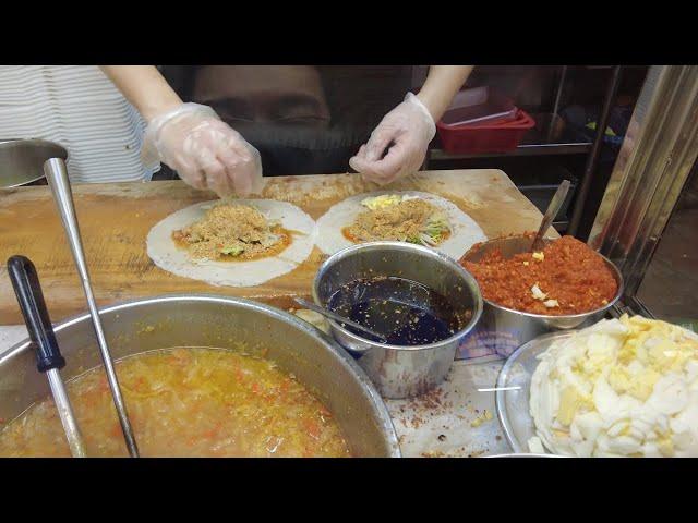 $2 MICHELIN STAR food in SINGAPORE Hawker Street Food - Maxwell Hawker Centre