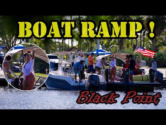 Follow Me ! Boaters at Black Point Marina Love Attention ! (Chit Show)