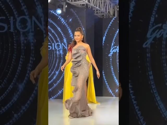 Stunning Tejasswi Prakash🩶🩶| Tejasswi Prakash #tejaswiprakash #beautiful #fashionshow #shorts