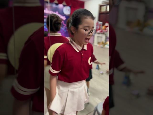 Ngày Vui Nhất Của Mẹ Parody - Đào Nguyễn Ánh, Elite Talent | Mua được đồ trang trí..