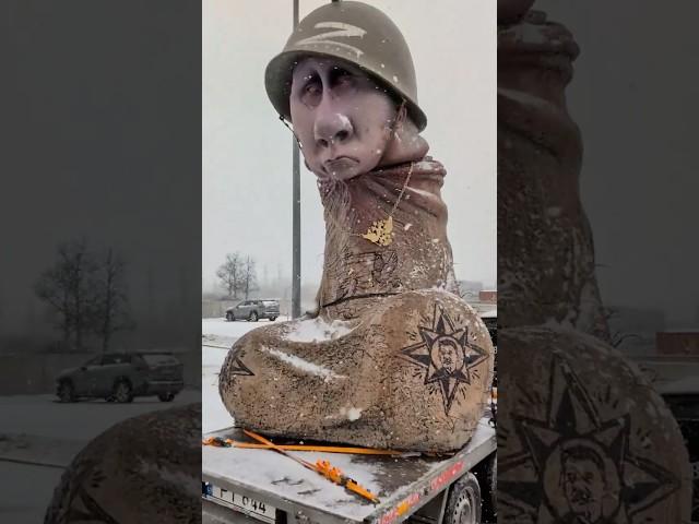 Памятник Путину в Литве