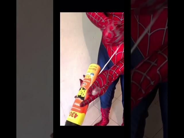 Casi pierdo ! #hombrearaña #spiderman #Shorts