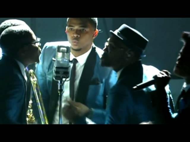 Bruno Mars & American Jazz Band   Valerie Homenaje a Amy Winehouse HD