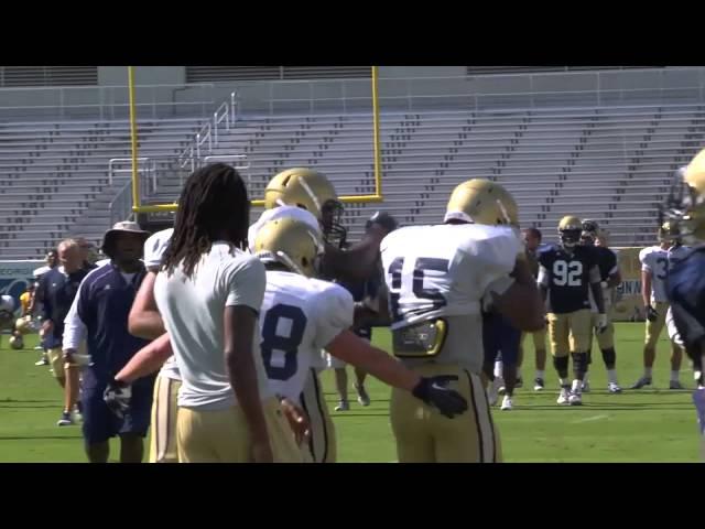 ANOTHER LOOK: Georgia Tech's DeAndre Smelter with the catch of the day