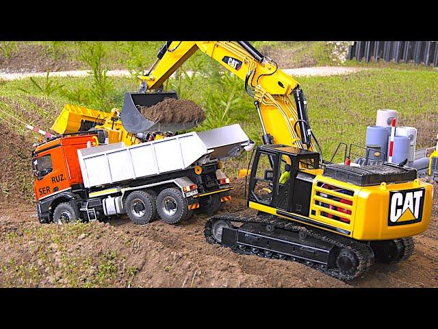 Mega RC Construction Site Fantastic Trucks Excavators Faszination Modellbau Friedrichshafen 2024