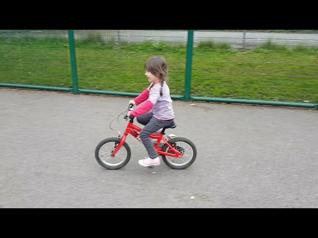 Esme first bike ride. Learning to ride.