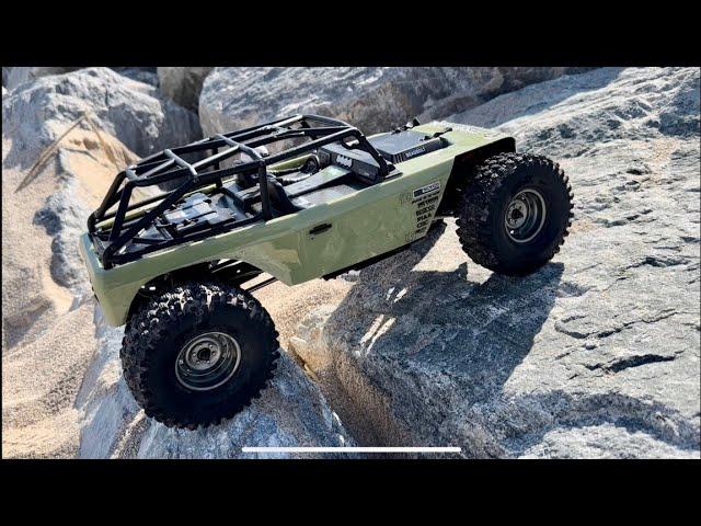 Axial Deadbolt: Frankenstein Build Stretched/Lowered #axial