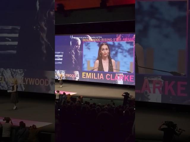 Emilia Clarke Accepting Her Rising Star Award #emiliaclarke #daenerystargaryen #gameofthrones