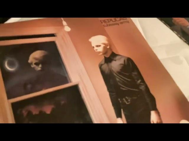 This video will prove to you I am a Gary Numan fan￼