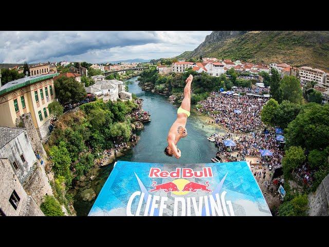 4 Minutes Of Pure Cliff Diving Bliss