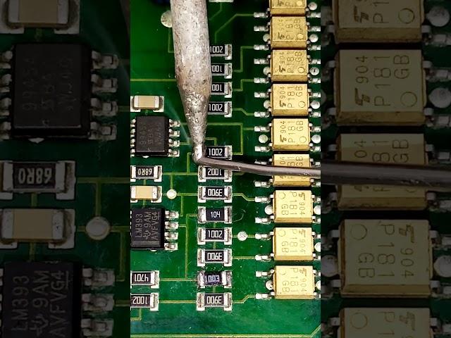 Desoldering SMD Components with Soldering Iron and Soldering Wire Lead Quickly