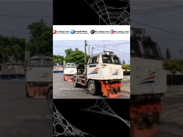 kereta trailer #keretaapiindonesia #train #railway #railfans #train  #shortvideo