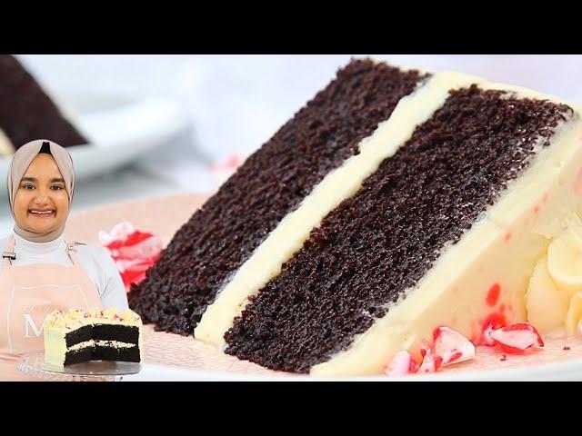 I never knew a CHOCOLATE PEPPERMINT CAKE could be THIS good!