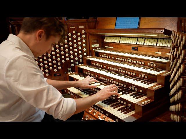 'Hallelujah Chorus' on a huge 129-ranks Pipe Organ - National City Christian Church - Paul Fey