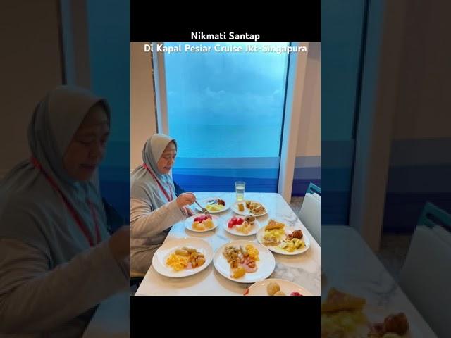 Kapal Pesiar Cruise Jakarta Singapura 6-7 Juli 2024 Menikmati Santap Makanan/Minuman