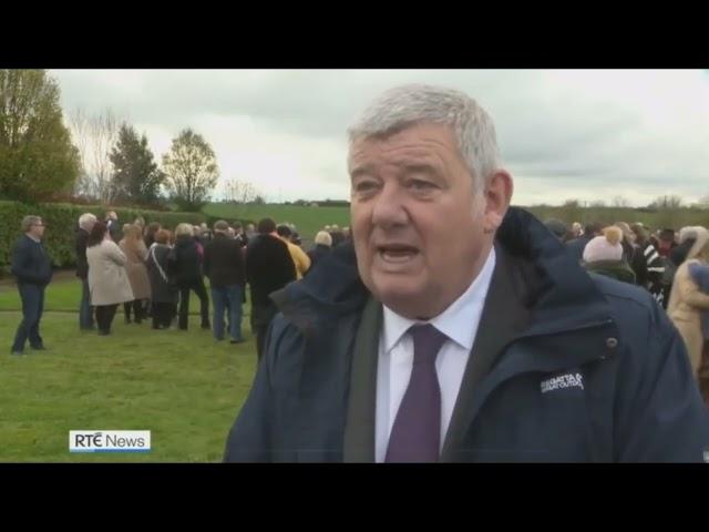 JOHN CREEDON TALKS TO RTE AS HE FONDLY REMEMBERS JON KENNY AT HIS FUNERAL - BRUFF LIMERICK IRELAND