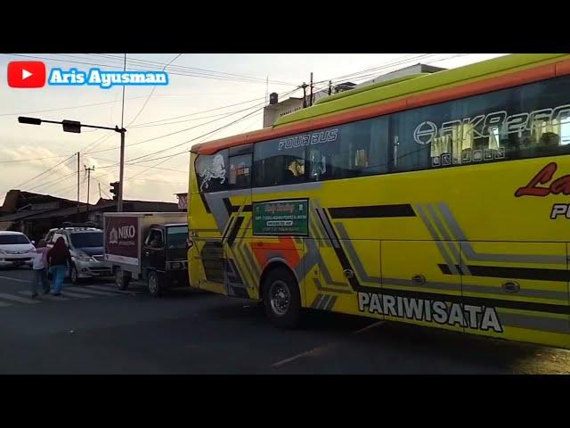 MACET TERPARAH JALAN LINTAS SUMBAR RIAU TRUCK HINO 500 FUSO MUATAN BERAT SUSAH BELOK, RAMAI 