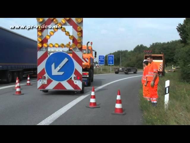 05.09.2012 - Autobahnkreuz Walldorf - Mit Torf beladener Sattelzug umgekippt