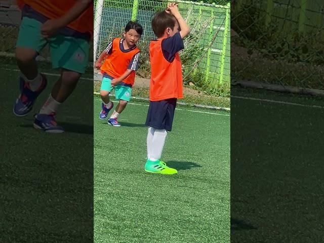 #internationalstudents #국제학교 #풋살장 #어린이축구 #땡볕에서 처음해보는 축구