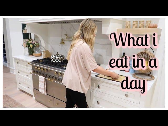 WHAT I EAT IN A DAY | POSTPARTUM MOM OF 4  Tara Henderson