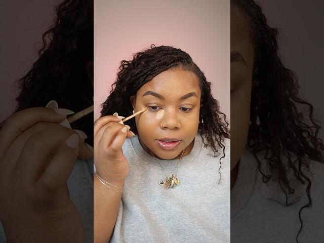 How to apply concealer for makeup beginners #beautymavenraven #makeupshorts #beginnermakeup