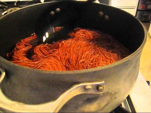 Dyeing a Wool/Acrylic Blend with Food Coloring