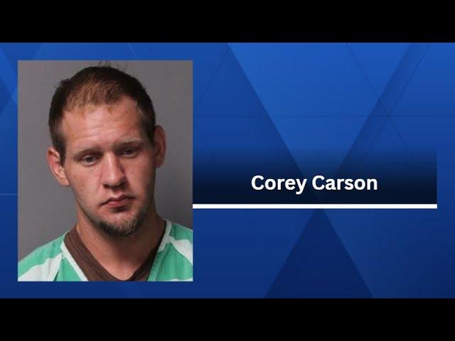 Iowa man wanted on domestic abuse charges fights with arresting officers; two injured