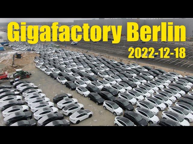 Giga Berlin | 2022-12-18 | 3000 Model Y