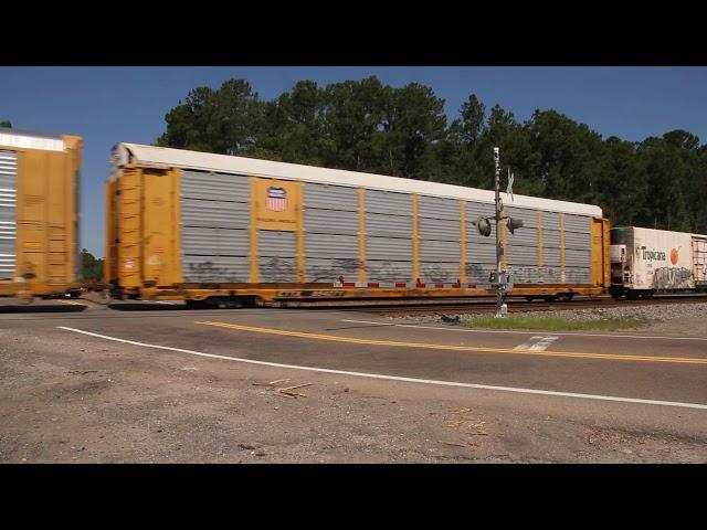 Longest CSX Freight I have ever seen in Callahan FL