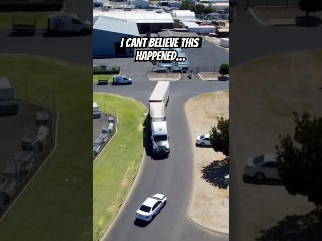 Backing a Btrain #trucking #truckinglife #australia #Bdouble #viral #skills #kenworth #freightliner