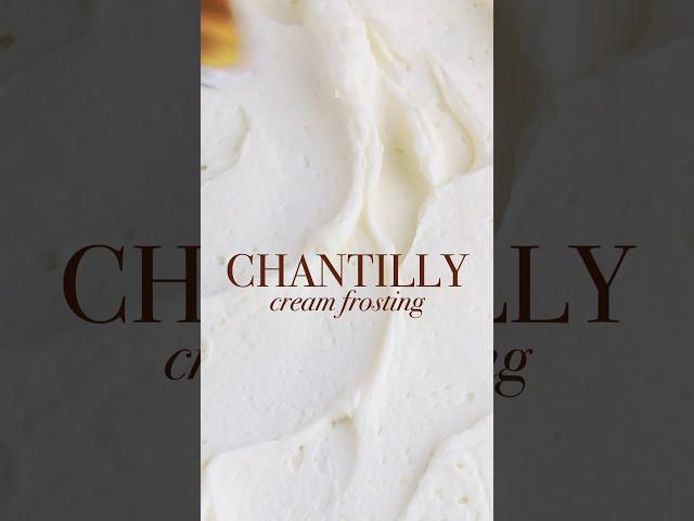 This Chantilly cream frosting is just sweet enough + perfect for cake decorating  #cake #frosting
