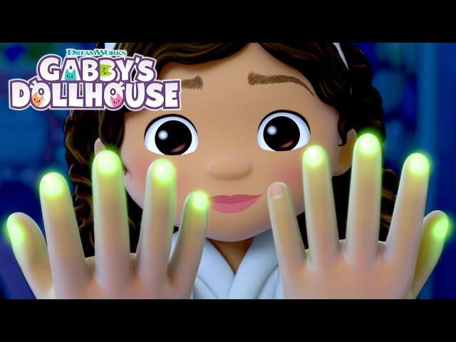 Day at the Dollhouse Hotel | GABBY'S DOLLHOUSE | Netflix