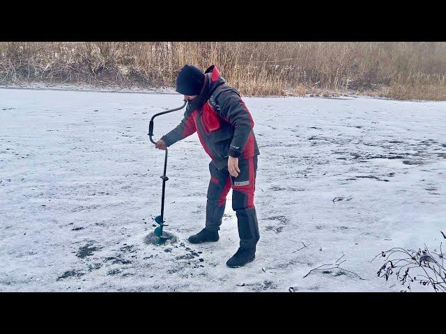 ЗА СЕКУНДУ ДО... ВЫШЛИ НА ПЕРВЫЙ ЛЁД НА РЫБАЛКУ. ОТКРЫТИЕ 2024