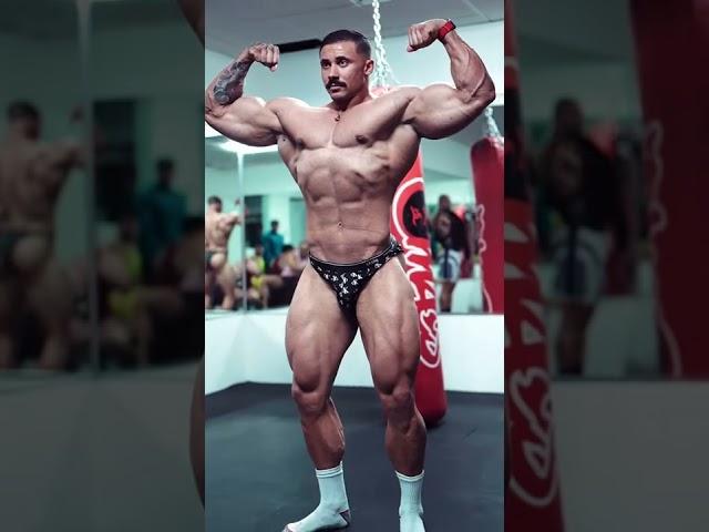 Ed Marin posing