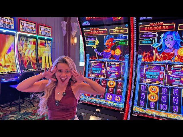 Witness This Sexy SLOT: The Devil's Domain
